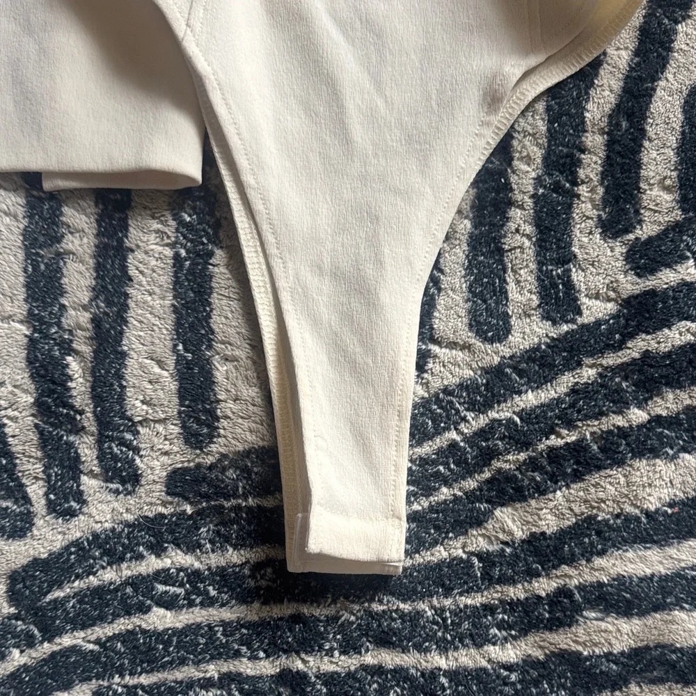 Zara Off-White Long Sleeve Bodysuit - Picture 4 of 5